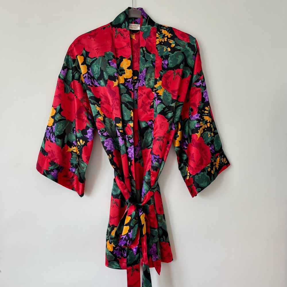GOLD LABEL Victoria’s Secret Floral Robe